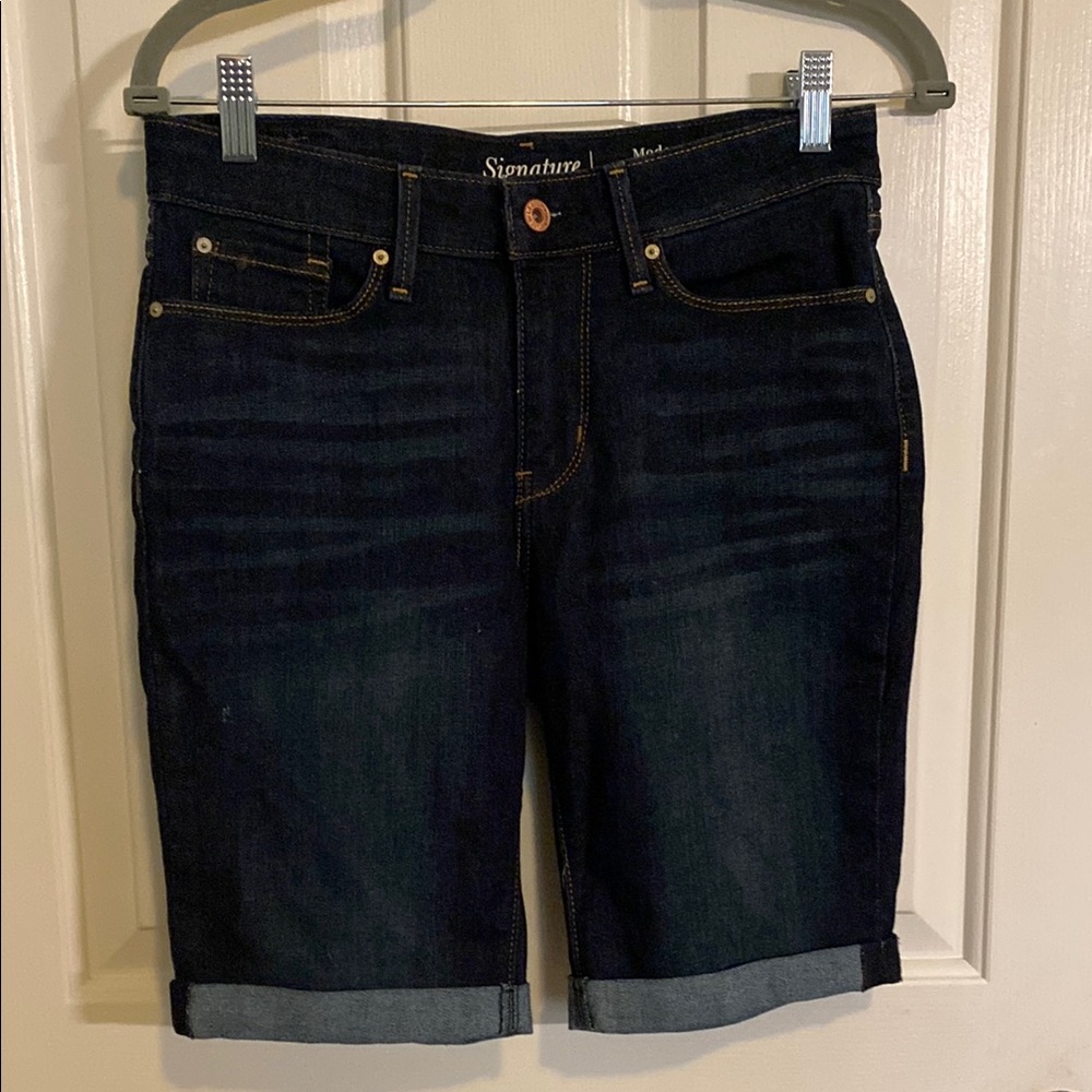 Levi Signature Shorts - Like New